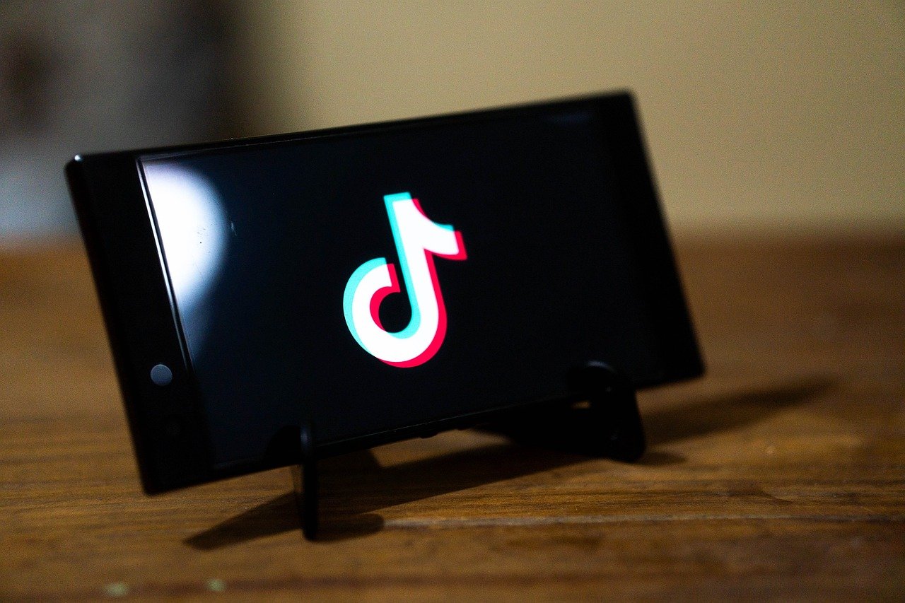 Creating a Strong Online Presence as a TikTok Creator